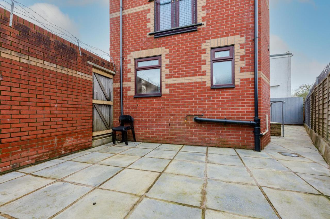 Stayright- 2 Bedroom House, Centrally Located & Close Walk To City Centre Cardiff Exteriér fotografie